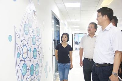 江西理工大学软件学院曾副院长一行莅临厦门触控未来